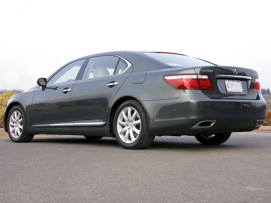  Lexus LS460L 2007 года  (фото 10 из 16)